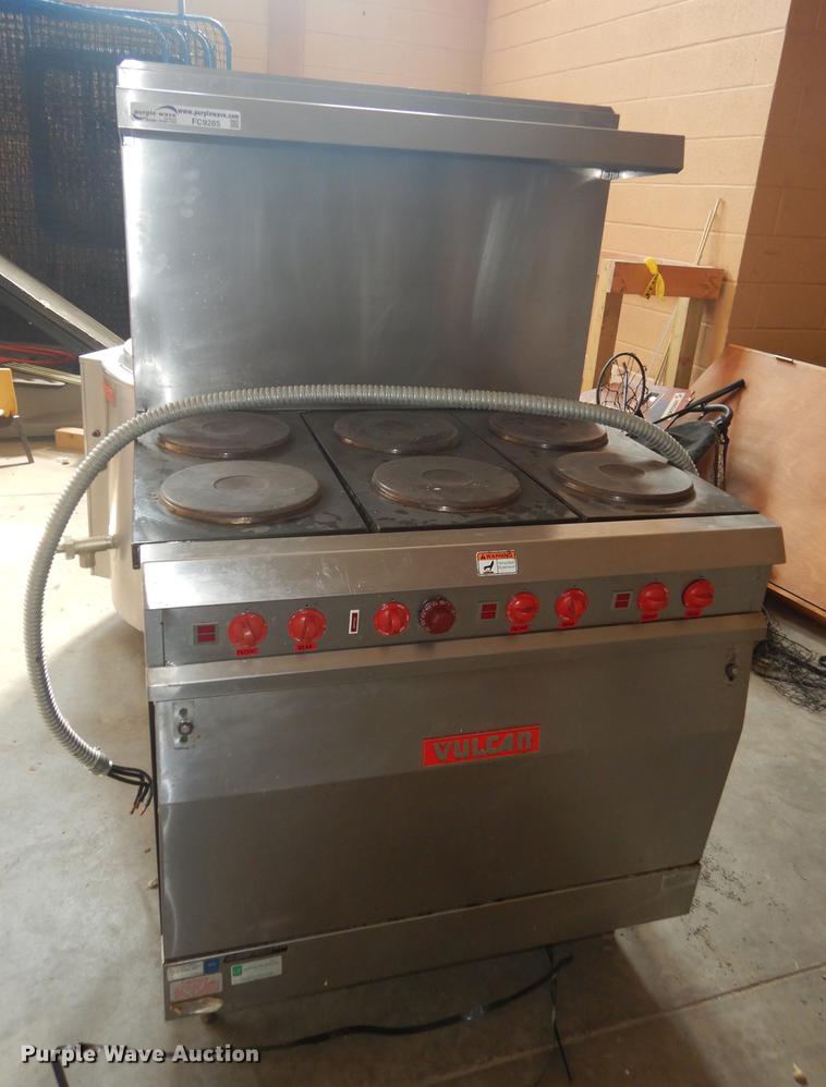 Vulcan six burner stove in Holton, KS Item FC9285 sold Purple Wave