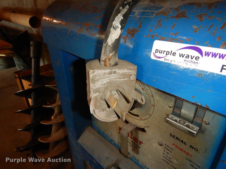 image for item FC9316 Miller SR300 direct current arc welder