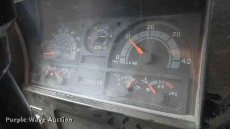 image for item FE9202 1998 Blue Bird TC2000 school bus