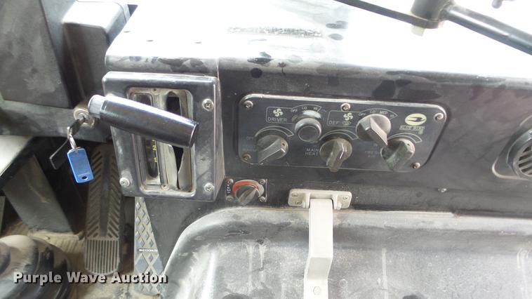 image for item FE9202 1998 Blue Bird TC2000 school bus