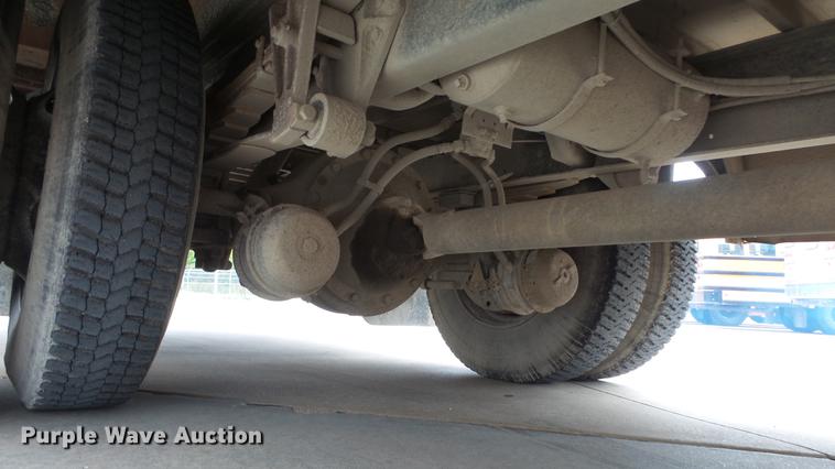 image for item FE9202 1998 Blue Bird TC2000 school bus