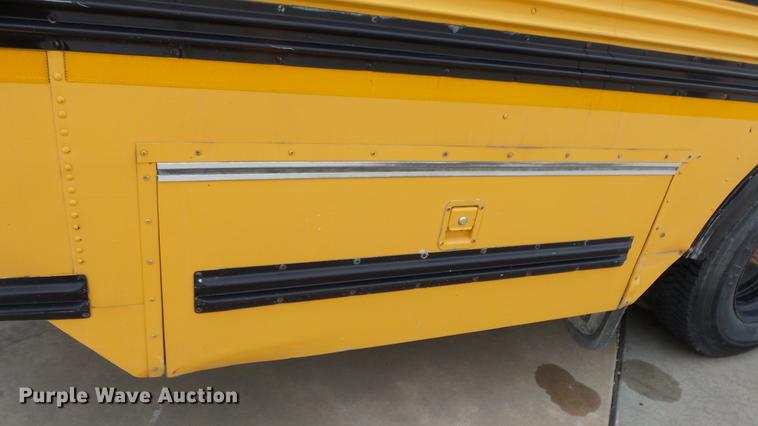 image for item FE9202 1998 Blue Bird TC2000 school bus