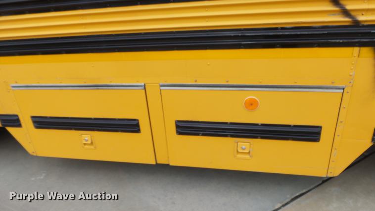 image for item FE9202 1998 Blue Bird TC2000 school bus