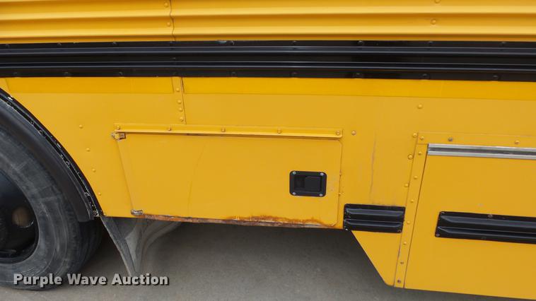 image for item FE9202 1998 Blue Bird TC2000 school bus