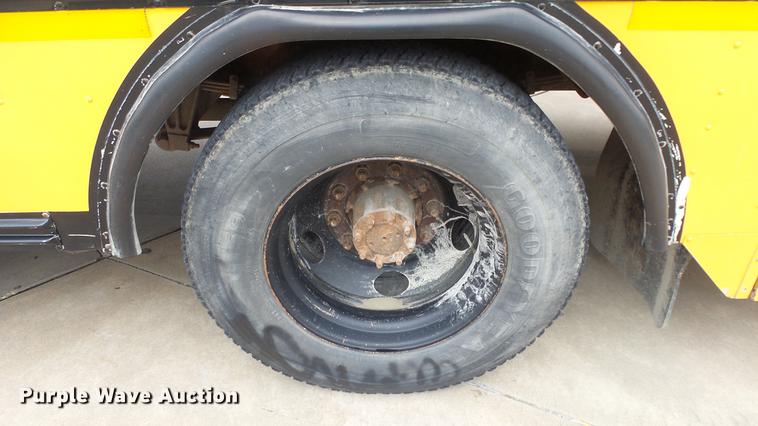 image for item FE9202 1998 Blue Bird TC2000 school bus