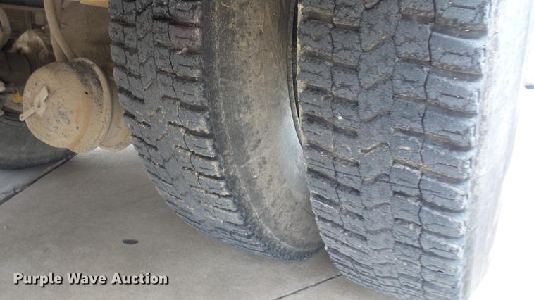 image for item FE9202 1998 Blue Bird TC2000 school bus