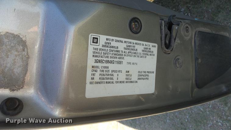 image for item FO9054 1999 Chevrolet Suburban C1500 SUV