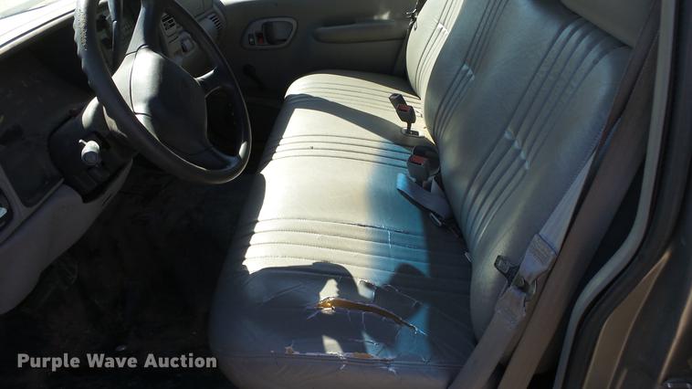 image for item FO9054 1999 Chevrolet Suburban C1500 SUV