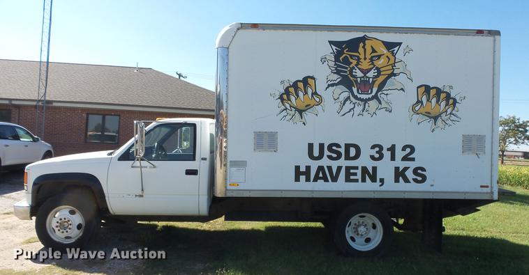 image for item FO9057 1991 Chevrolet 3500 box truck