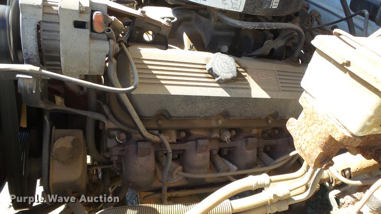 image for item FO9057 1991 Chevrolet 3500 box truck