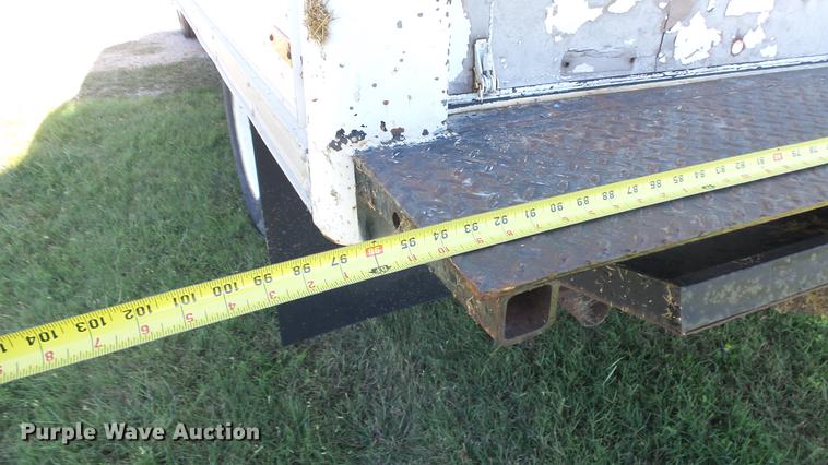 image for item FO9057 1991 Chevrolet 3500 box truck