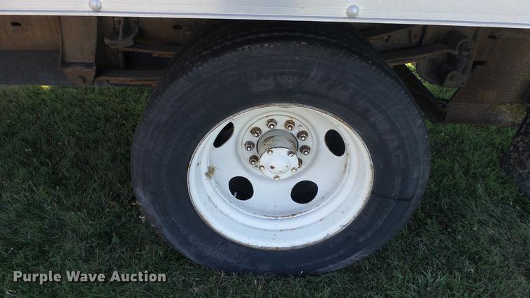 image for item FO9057 1991 Chevrolet 3500 box truck