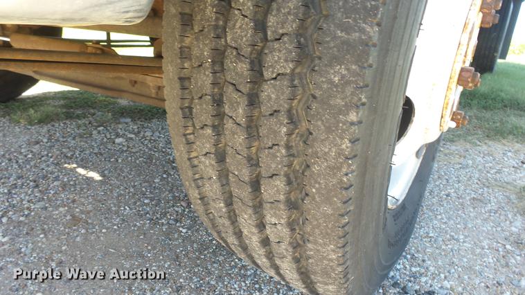 image for item FO9057 1991 Chevrolet 3500 box truck