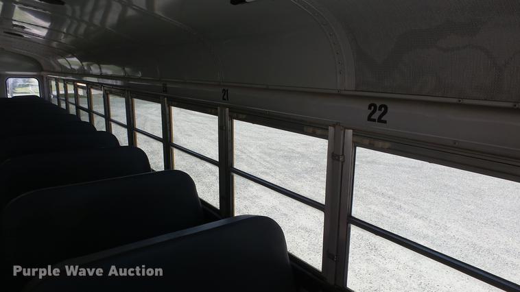 image for item FO9058 1999 International 3800 school bus