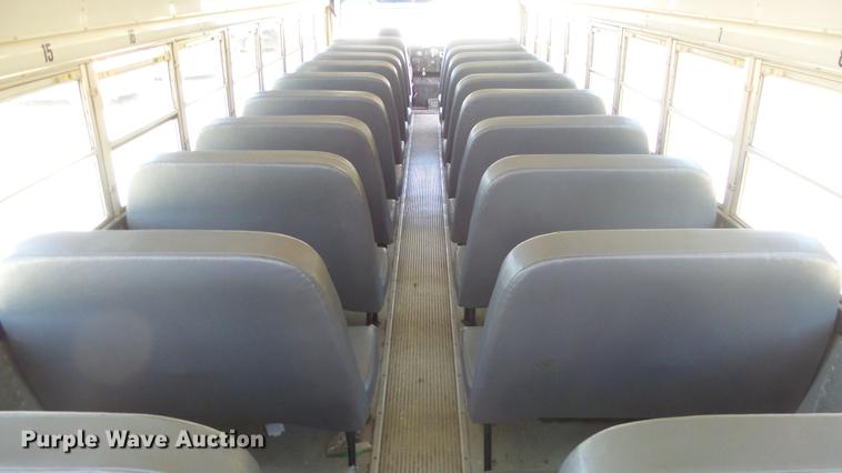 image for item FO9058 1999 International 3800 school bus
