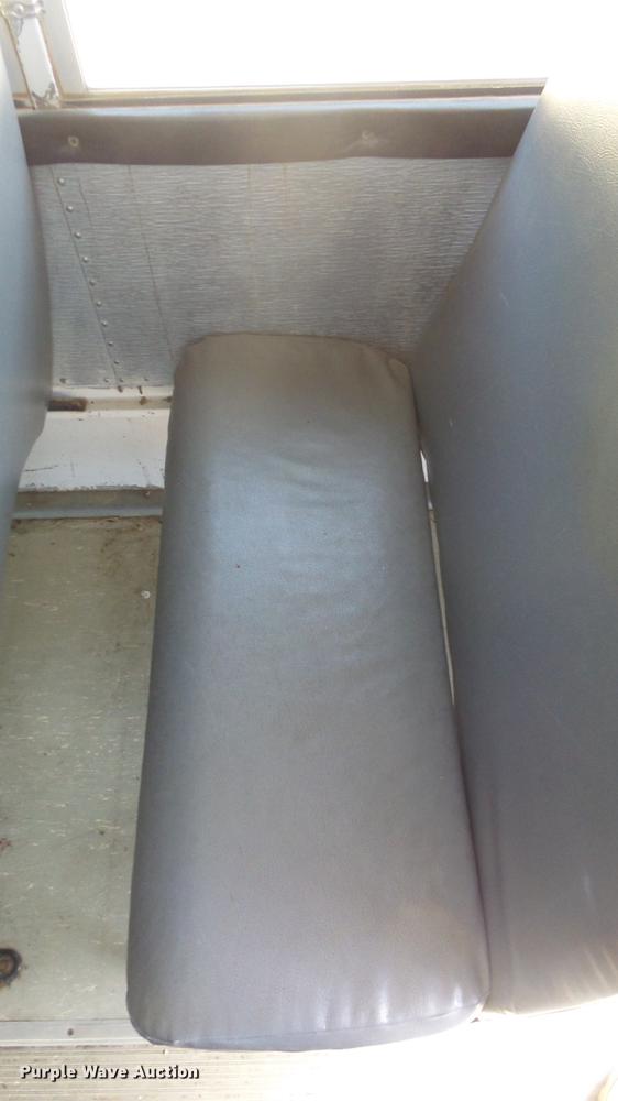 image for item FO9058 1999 International 3800 school bus