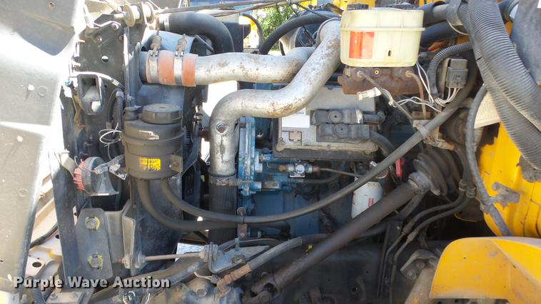 image for item FO9058 1999 International 3800 school bus