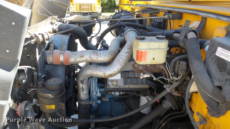 image for item FO9058 1999 International 3800 school bus