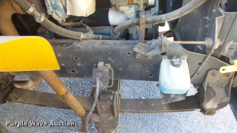 image for item FO9058 1999 International 3800 school bus