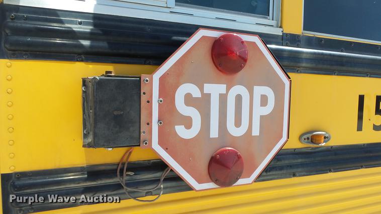 image for item FO9058 1999 International 3800 school bus