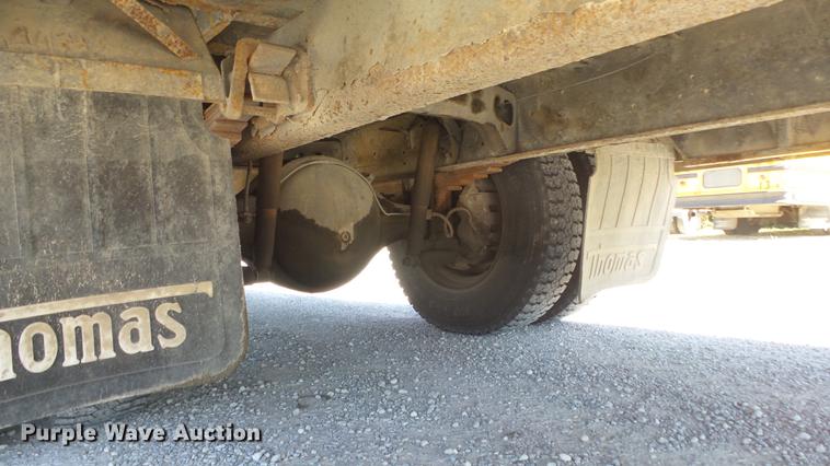 image for item FO9058 1999 International 3800 school bus