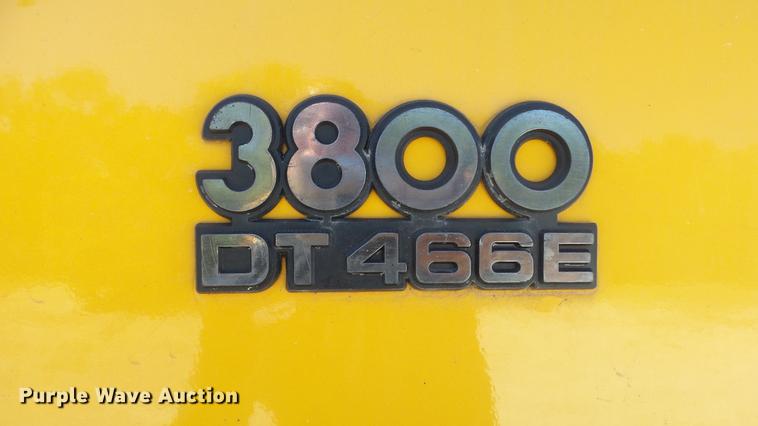 image for item FO9058 1999 International 3800 school bus