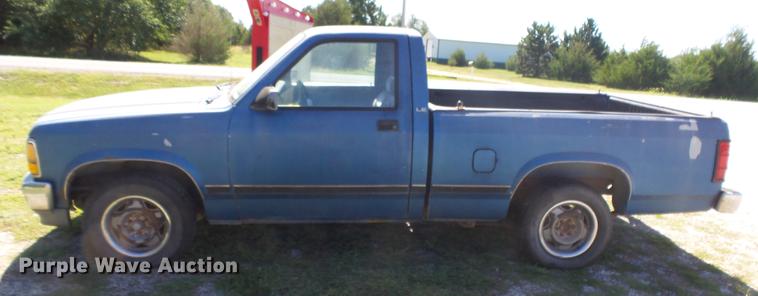 image for item FO9059 1992 Dodge Dakota pickup truck