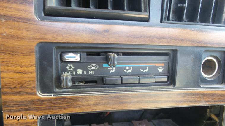 image for item FO9059 1992 Dodge Dakota pickup truck