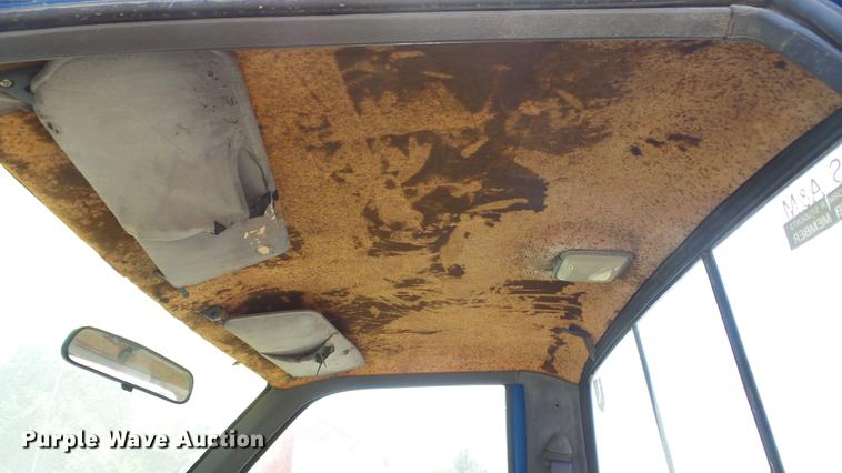 image for item FO9059 1992 Dodge Dakota pickup truck