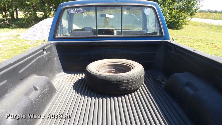 image for item FO9059 1992 Dodge Dakota pickup truck