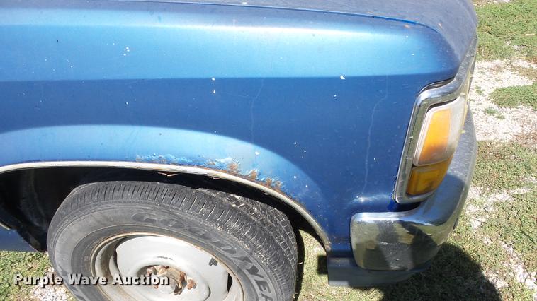 image for item FO9059 1992 Dodge Dakota pickup truck