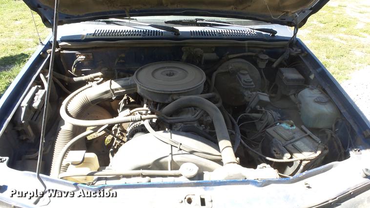 image for item FO9059 1992 Dodge Dakota pickup truck