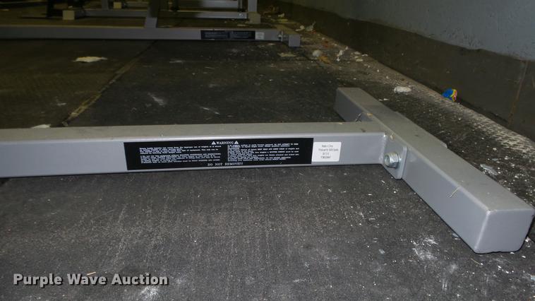 image for item FO9066 Champion leg extension/curl machine