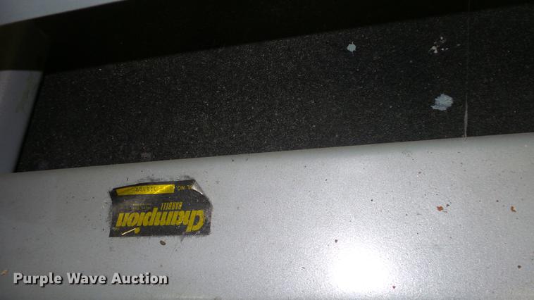 image for item FO9070 Champion leg press machine