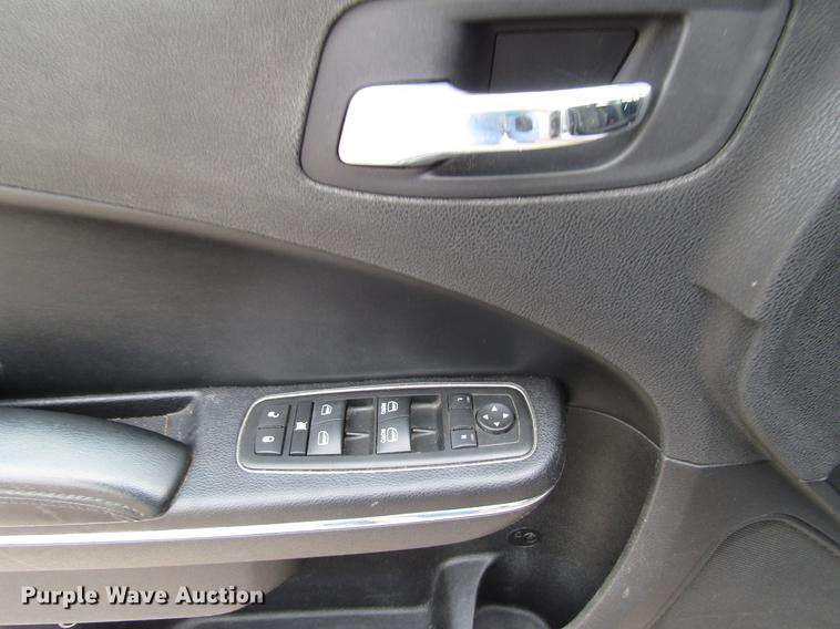 image for item FT9760 2011 Dodge Charger Police