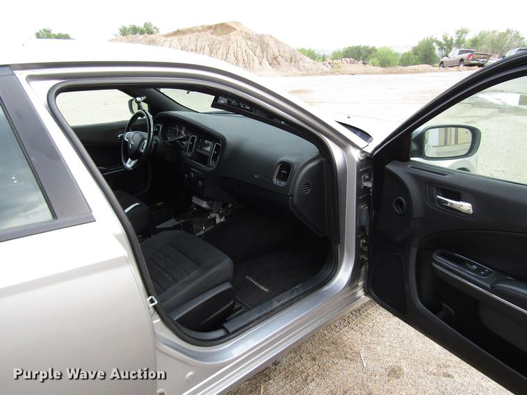 image for item FT9760 2011 Dodge Charger Police