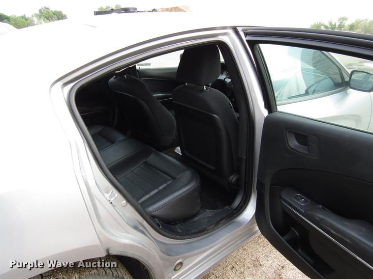 image for item FT9760 2011 Dodge Charger Police