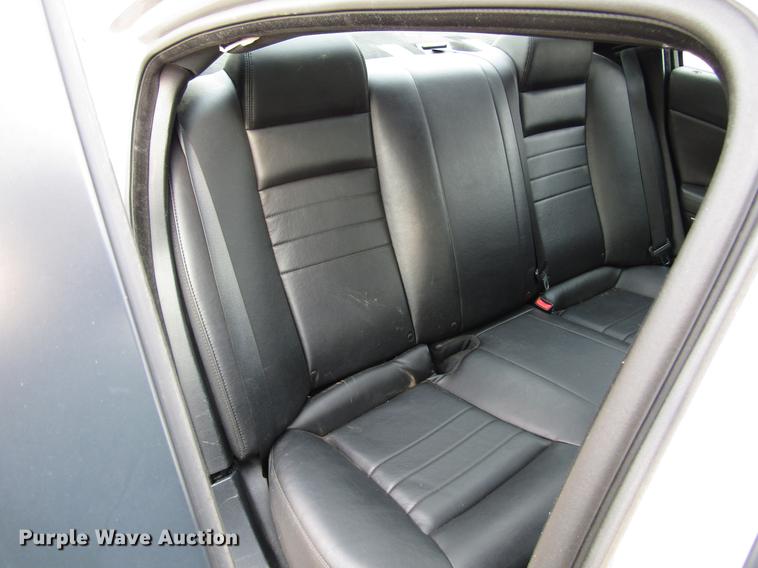 image for item FT9760 2011 Dodge Charger Police