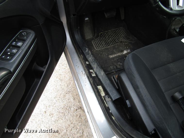 image for item FT9760 2011 Dodge Charger Police