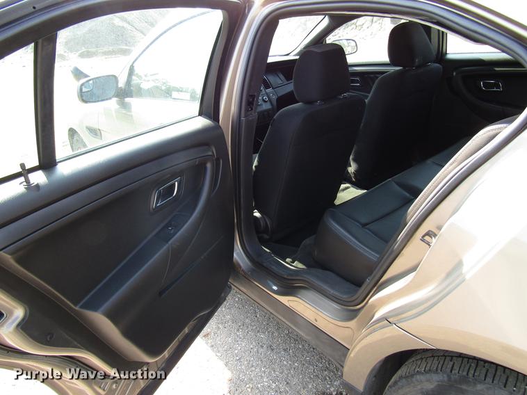 image for item FT9774 2014 Ford Taurus Police