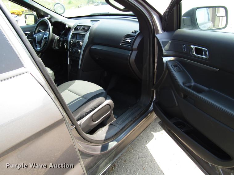 image for item FT9783 2013 Ford Explorer Police SUV