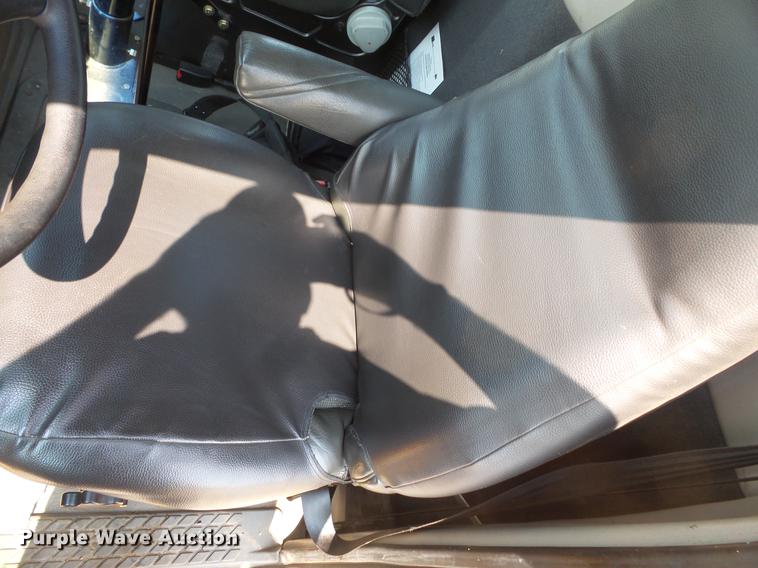 image for item FT9784 2008 Sterling oil distributor truck