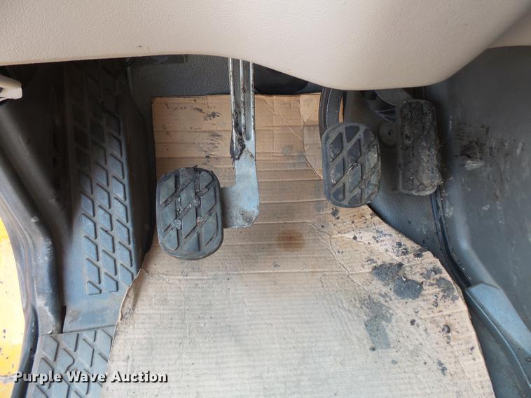 image for item FT9784 2008 Sterling oil distributor truck