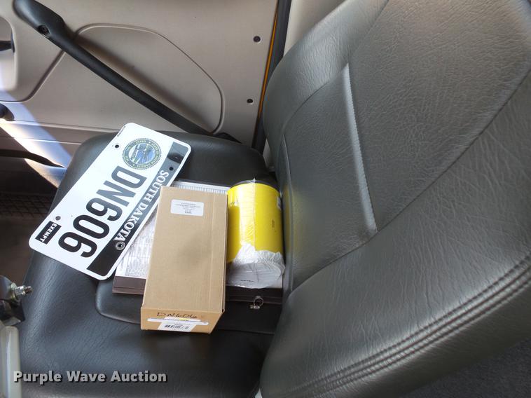 image for item FT9784 2008 Sterling oil distributor truck