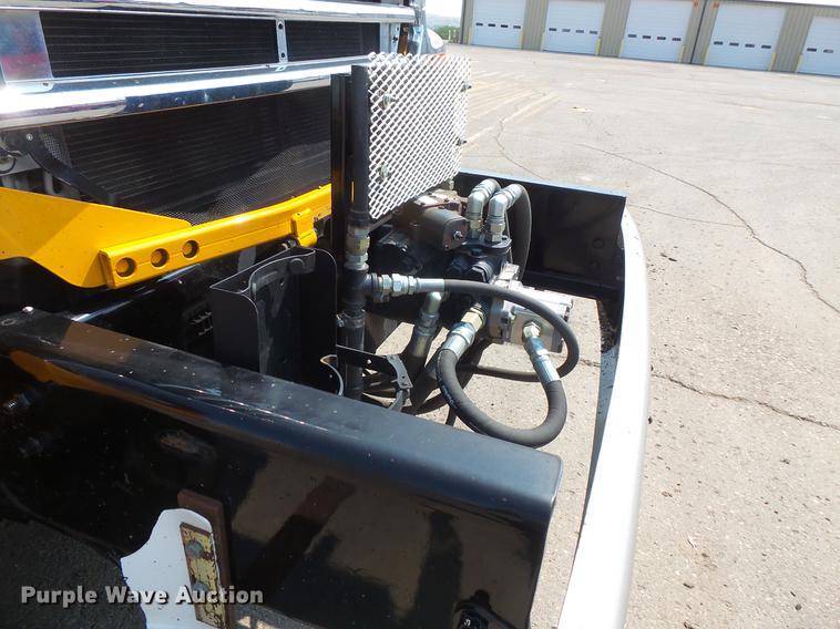 image for item FT9784 2008 Sterling oil distributor truck