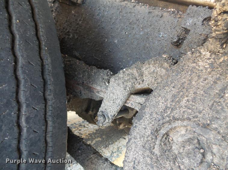 image for item FT9784 2008 Sterling oil distributor truck