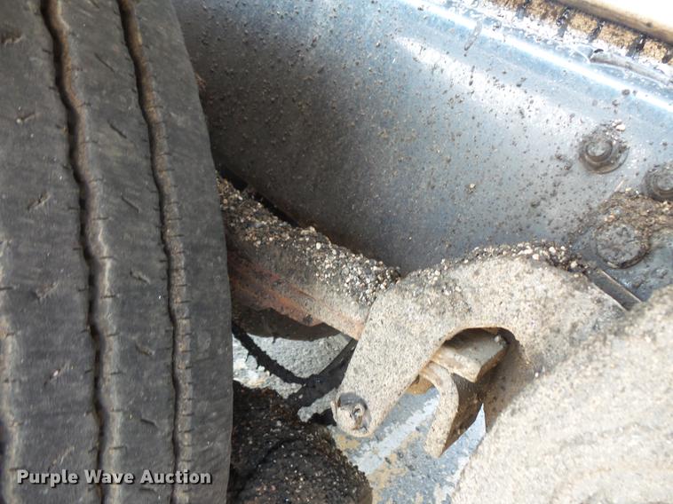 image for item FT9784 2008 Sterling oil distributor truck