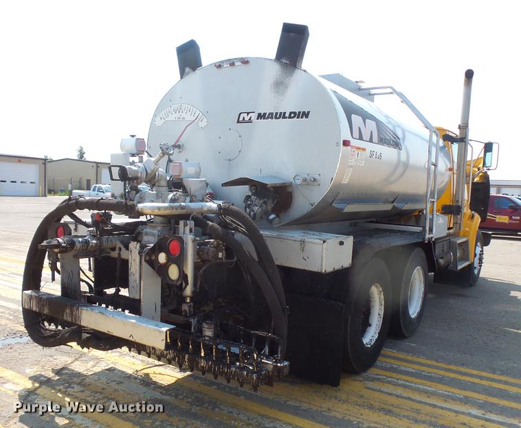 image for item FT9784 2008 Sterling oil distributor truck