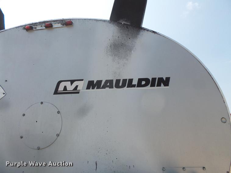 image for item FT9784 2008 Sterling oil distributor truck