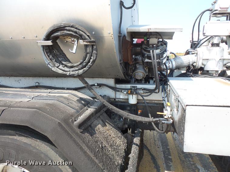 image for item FT9784 2008 Sterling oil distributor truck